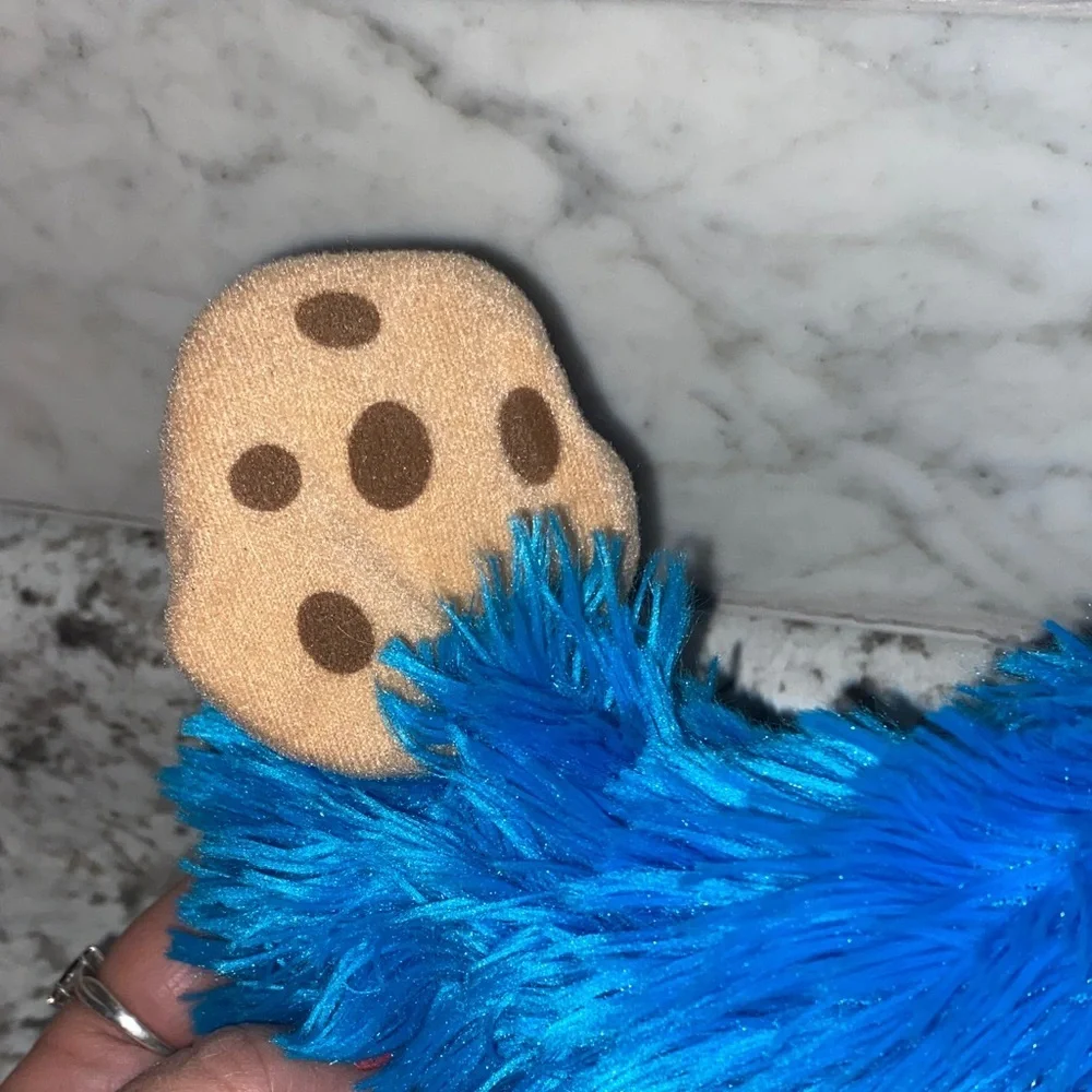 Fisher-Price Furry Blue Monster with Cookie